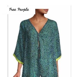 NWT Free People size large coverup lounging hi-low